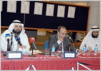 المحاضرون في ندوة «الدراسات الأميركية»: دعم عمل«إحياء التراث» ورفض الاتهام الأميركي لها بتمويل الإرهاب 