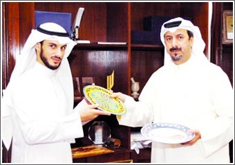 فريد العلي لـ «الأنباء»: الفن رسالة وأسعى عند تصميم لوحاتي  لإبراز تراث الأمة الإسلامية والتحليق بعيداً عن دائرة التقليد والجمود