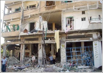سليمان يشدد على تشكيل الحكومة خلال 4 أيام وتفجير في طرابلس يوقع قتيلين ويعيد القناصة