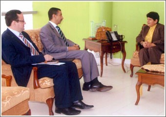 رشا الصباح دعت الراغبين في الدراسة بالولايات المتحدة إلى الالتزام بقوانين الهجرة