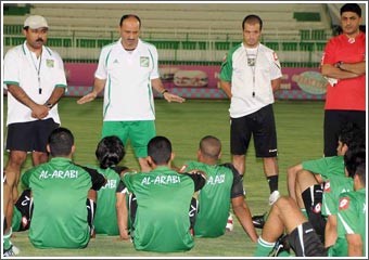 خلف: معسكر الإسكندرية نقطة الانطلاقة