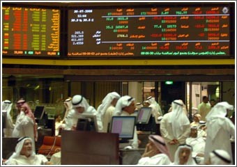 متداولون: عزوف المتعاملين يدفع البورصة الى أدنى مستوياتها