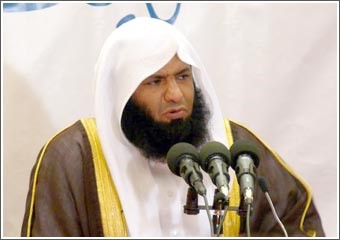الدوسري: أعداء الإسلام نشيطون ويتربصون بأهله الدوائر وعلينا أن ننشط ونقابلهم بالحكمة والدعوة بالتي هي أحسن