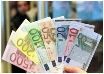 تراجع حدة التوتر في أسواق العملات بعد الاندفاعة القوية للدولار