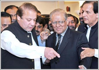 نواز شريف ينسحب من الائتلاف الحكومي ويعلن مرشحه للرئاسة