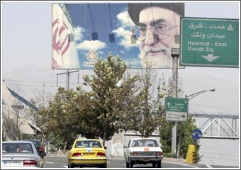 إيران تهدد بحرب عالمية جديدة إذا هوجمت