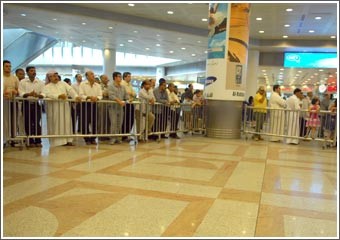 الطيور المهاجرة عادت إلى البلاد وإجراءات أمنية لتسهيل حركة الدخول إلى المطار