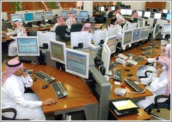 الأسواق الخليجية تشهد خروجاً كثيفاً للأجانب وسط غياب الأخبار الجيدة وتصحيحات للأسهم الممتازة