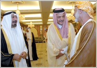 قطر تنفي دعوة إيران للقمة الخليجية المقبلة