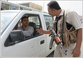 واشنطن تسلّم مسؤولية «الصحوة» لبغداد في أكتوبر بترايوس: بإمكان قواتنا مغادرة العراق في يوليو 2009