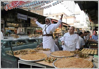 مدينة دمشق تنثر عبقاً خاصاً في شهر رمضان المبارك