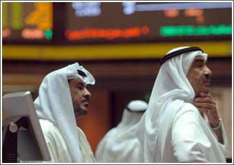 اقتصاديون لـ «الأنباء»: ضرورة اتخاذ إجراءات فعالة للحيلولة دون تكرار شح السيولة في السوق