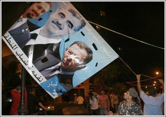 مناقشة قانون الانتخابات كرّست الفرز بين الأكثرية والمعارضة والسنيورة يرفض إشراك العسكريين فيها