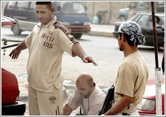 الحكومة العراقية تتسلّم مسؤولية عناصر الصحوة وتتولى دفع رواتبهم