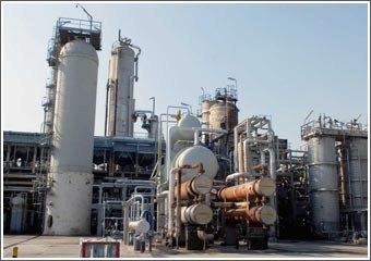 نقابة البترول: نمارس حقوقنا الشرعية وللعمال الحق في الإضراب لتحقيق مطالبهم