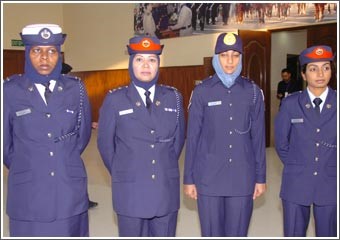 2 نوفمبر 2008 يوم تاريخي في الكويت .. المرأة تقتحم السلك العسكري