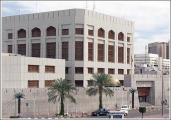 محافظ «المركزي»: قطاع البنوك يتمتع بمؤشرات مصرفية سليمة على صعيد الربحية والملاءة والسيولة وستنعكس على الأسهم في البورصة
