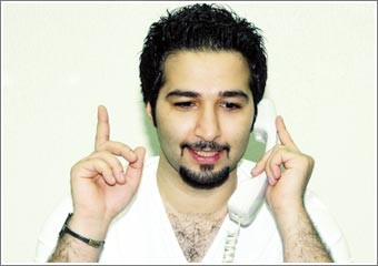عبدالله الزيد: اتصال منى شداد في 25 فبراير غير حياتي