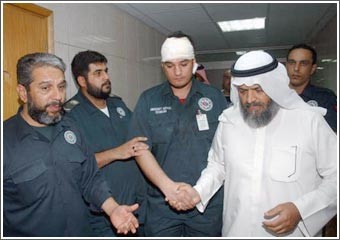 3 مواطنين يعتدون على مسعف بطابوقة في مستشفى مبارك
