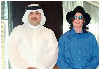 ابن ملك البحرين يقاضي مايكل جاكسون