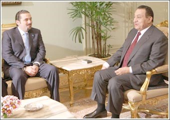 مبارك بعد استقباله الحريري: أمن لبنان من أمن مصر