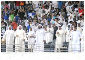 «الأنباء» استطلعت آراء المسؤولين الرياضيين بعد رفع الإيقاف عن الكرة الكويتية