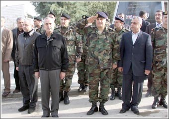 لبنان: سليمان تفقّد الجيش في الجنوب وعون زار صفير بعد طول غياب عن بكركي