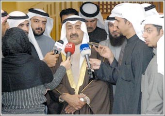 الخرافي: الاستعجال بعقد القمة العربية الطارئة وعدم الاكتفاء بإصدار البيانات ووقف المجازر الإسرائيلية وتوحيد الكلمة الفلسطينية في مواجهة الاحتلال