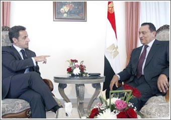 ساركوزي يدعم المقترحات المصرية لوقف أعمال العنف في غزة 