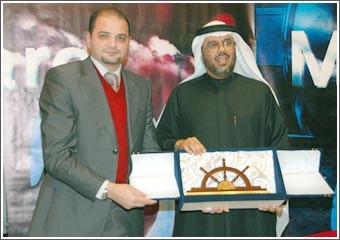 العجمي: «العلوم الإدارية» تسخّر كل إمكانياتها لوضع حلول علمية وعملية تواجه عقبات مسيرة التقدم