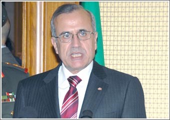 سليمان: الوقوف صفاً واحداً لمواجهة الأخطار ولبنان مازال مقراً آمناً للاستثمار