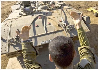 إسرائيل تُكمل انسحابها من غزة وحماس تتمسك برفع الحصار وفتح المعابر