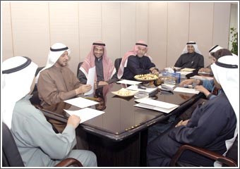 الفهيد التقى أعضاء هيئة التدريس: نسير بسفينة واحدة وهدفنا خدمة الجامعة