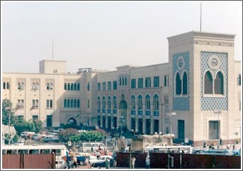 سائقو القطارات يمهلون السكك الحديدية 10 أيام لصرف حافز «الكيلو» أو العودة للاعتصام مجدداً
