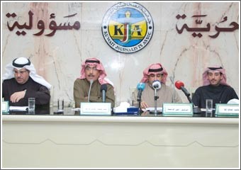 المتحدثون في ندوة «الصحافيين»: عصر الإعلام الموجه انتهى والعالم يعيش حرية حقيقية بعد سقوط معظم الديكتاتوريات العالمية والأنظمة الشمولية