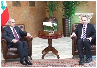 لبنان: فترة اختبار لآلية ضبط «التنصت».. ومركز للمراقبة في أبريل
