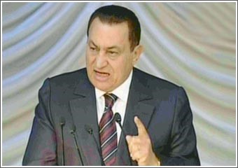 مبارك محذراً إسرائيل: جيش مصر قادر على رد الصاع صاعين