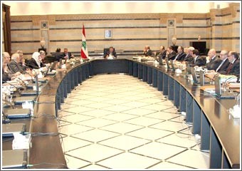 لبنان: استبعاد إقرار الموازنة قبل سفر الرئيس إلى الخليج