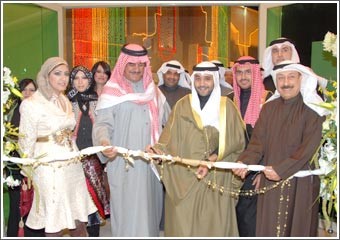 صباح ناصر الصباح: أعمال الفنانين التشكيليين تعكس الوجه الحضاري للكويت