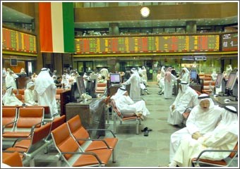 ارتفاع البورصة على وقع التسريبات عن حلّ مجلس الأمة مع اقتراب الاستجواب وتدخل «المحفظة» والإعلان عن خسائر أقل من المتوقع في الاستثمارات الخارجية خلال مناقشة الحالة المالية للدولة