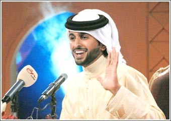 الشاعر ناصر بن حمد آل خليفة يتألق شعراً في أولى أمسيات مهرجان هلا فبراير 2009