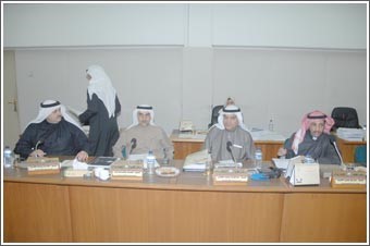 «المالية» تدعو جميع أعضاء المجلس لتقديم مقترحاتهم على مشروع «الاستقرار المالي» و«التشريعية» اجتمعت «فرعياً» وأقرّت قانون شراء مديونيات المواطنين