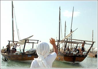 «اليامال» و«النهمة» تساعد البحارة لضبط إيقاع العمل على السفن