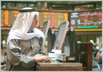 موجة بيع مع ضعف حاد في الشراء تهوي بالمؤشرات العامة للبورصة بسبب المخاوف من احتمال تأخر إقرار مشروع الاستقرار المالي