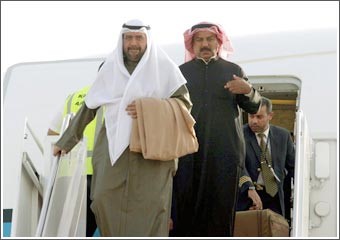 وفد اللجنة الانتقالية يغادر اليوم إلى أستراليا.. واستبعاد مشيلح من الأزرق