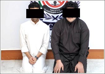 3 أصابع تسقط شابين «بدون» بنصف كيلو حشيش ومواطنان يسقطان بـ 3 قطع مخدرة في حولي