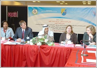 المكيمي: التعليم أفضل وسيلة لتبادل المعرفة