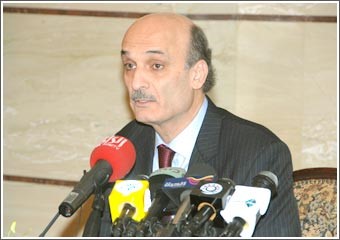 جعجع: لا مصالحة عربية مع استمرار سورية في تمرير السلاح عبر لبنان وأطراف تدعم وجود معسكرات خارج السلطة