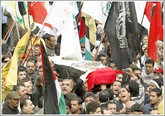 تشييع اللواء مدحت.. وقنبلة بكفيا تثير القلق السياسي على أبواب الانتخابات