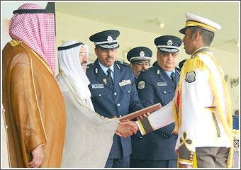 صاحب السمو رعى حفل تخريج 246 من الطلبة الضباط وطلبة الاختصاص والهيئة المساندة في أكاديمية سعد العبدالله
